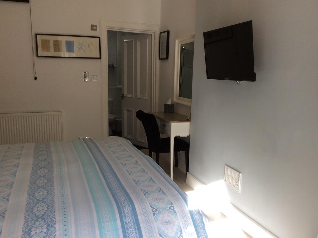 Ramsay'S Bed & Breakfast Edinburgh Exterior photo